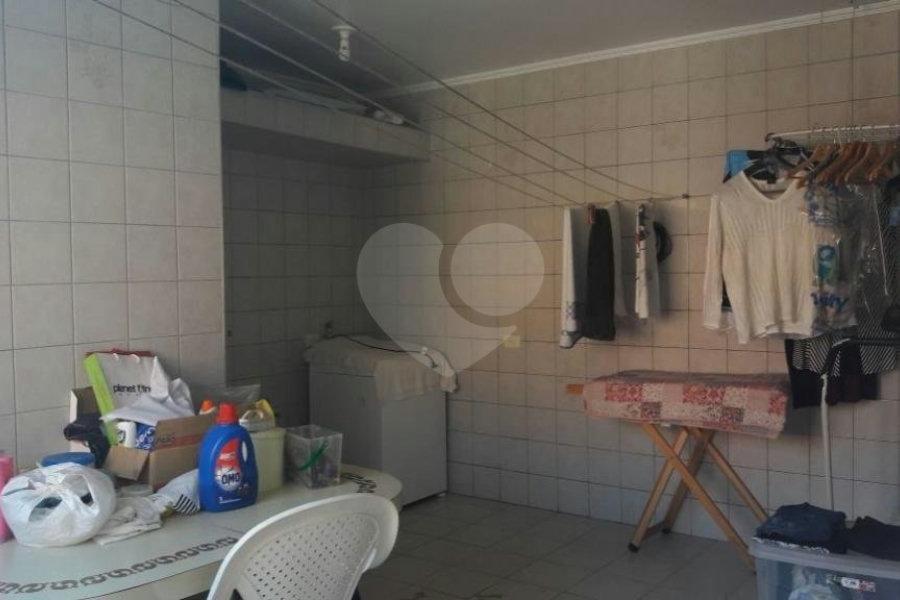 Sobrado na Vila com 269 metros quadrados de área construída 10 minutos do Metrô