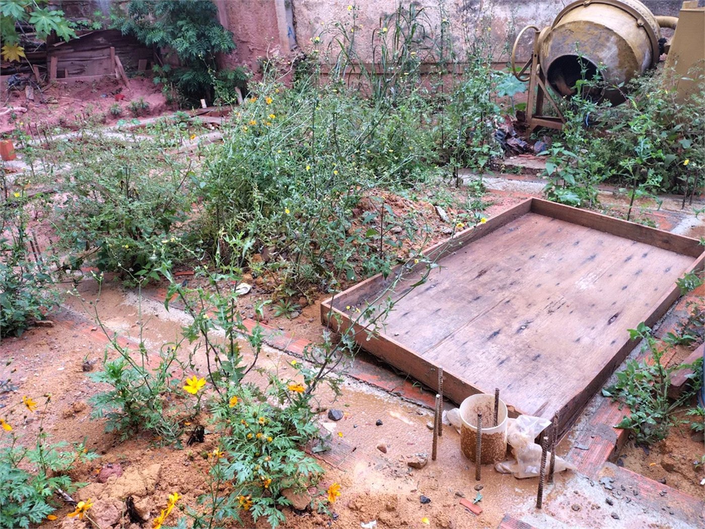 Terreno à venda em Jardim Rizzo, São Paulo, SP