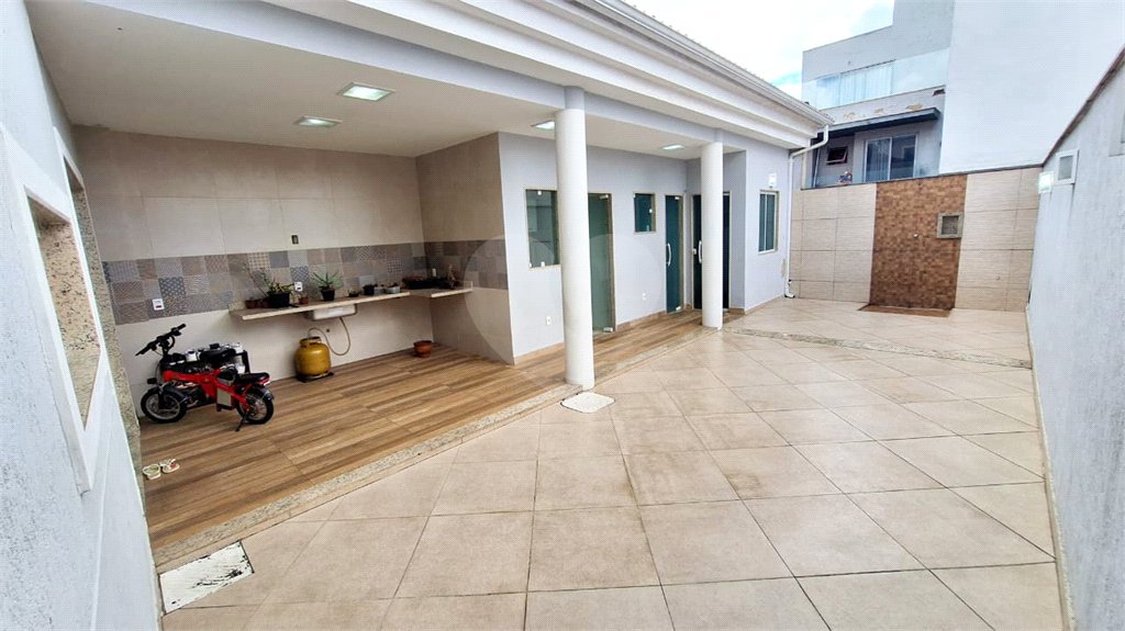 Casa à venda com 2 suítes no condomínio Residencial Vale das Palmeiras, Rio de Janeiro - RJ