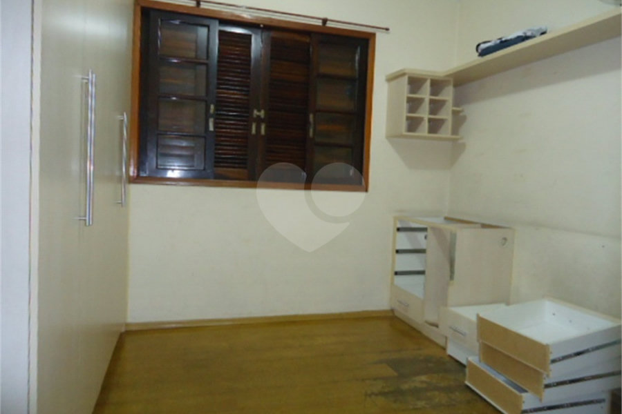Sobrado à venda com 3 quartos em Jardim Peri, São Paulo, SP
