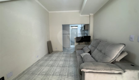 Condomínio à venda com 2 quartos em Guilhermina, Praia Grande, SP