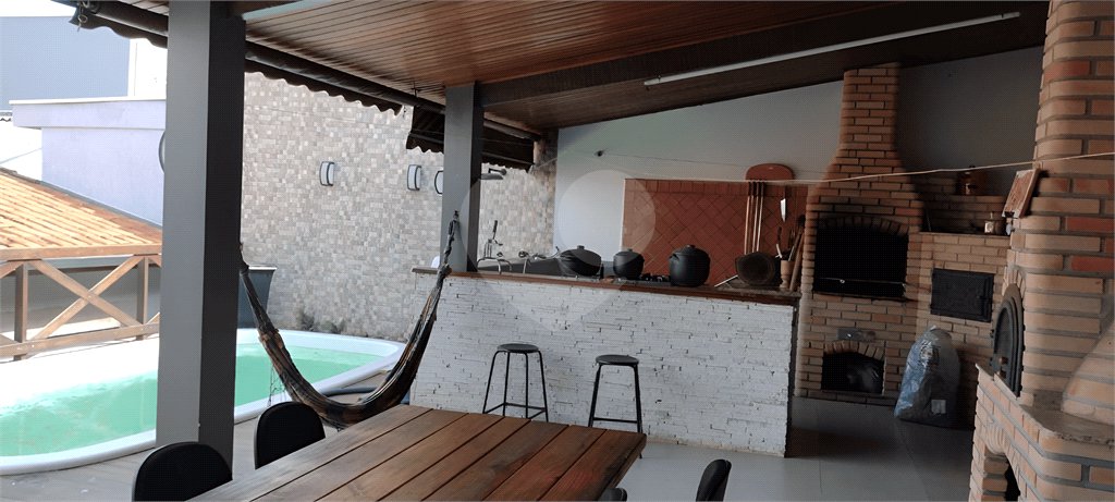 Casa à venda com 3 quartos, sendo 1 suíte,  em Jardim Itália, Itapetininga, SP