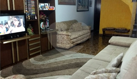 Sobrado à venda com 3 quartos, sendo 1 suíte, em Vila Maria Alta, São Paulo, SP