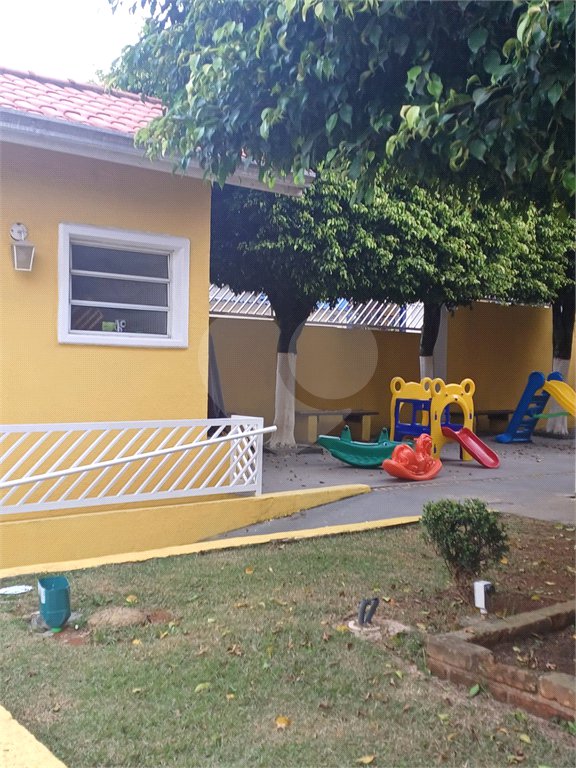 Casa à venda com 3 quartos, sendo 1 suíte,  no condomínio Altos de Poa, Poá - SP