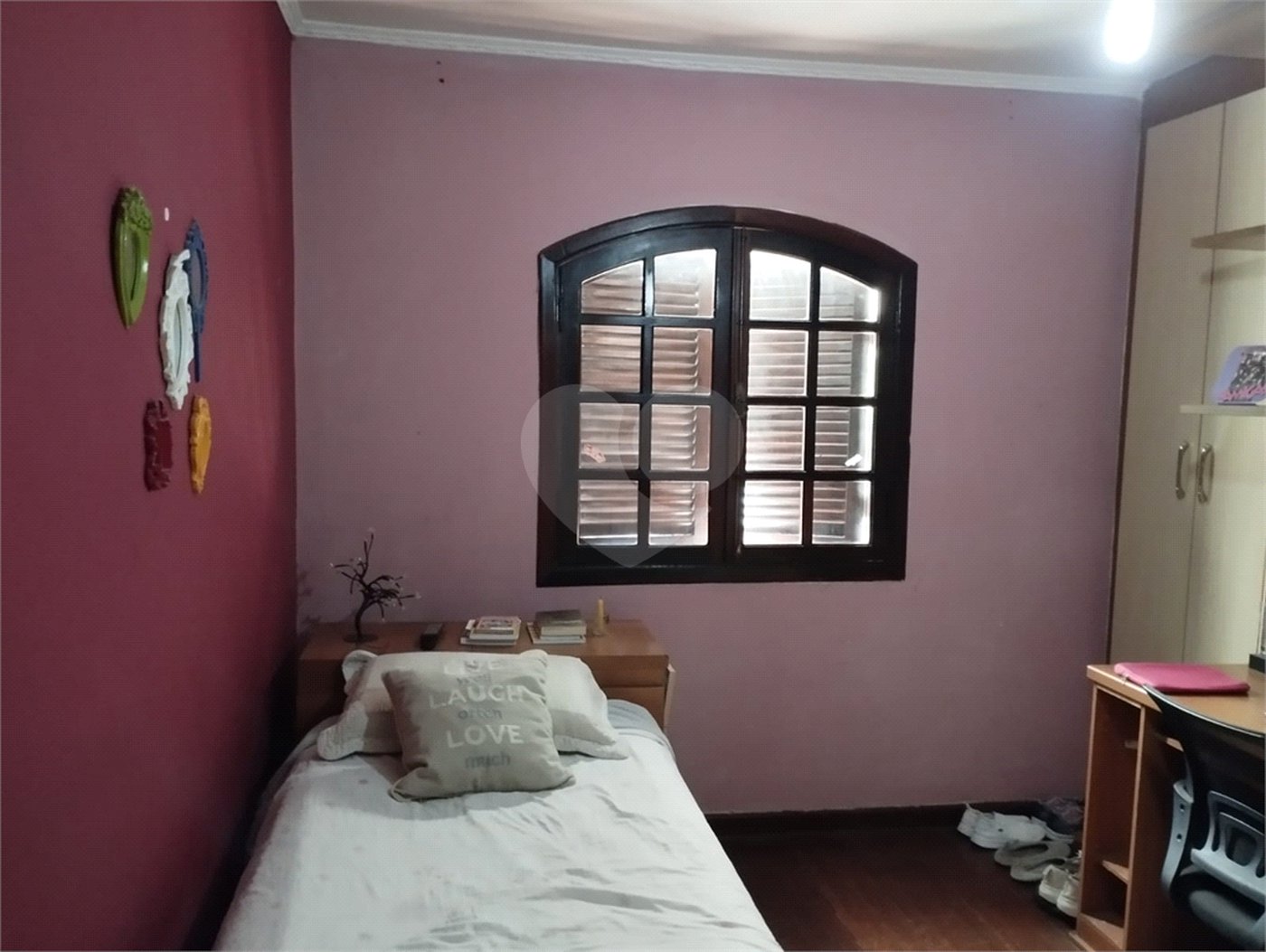 Sobrado à venda com 4 quartos, sendo 1 suíte, em Tremembé, São Paulo, SP