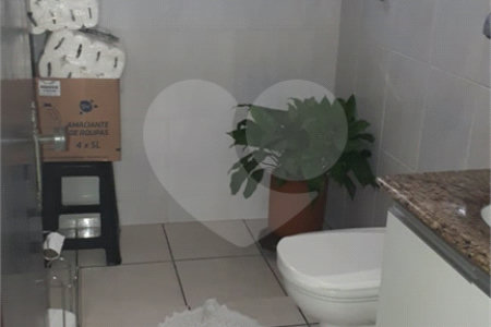 Sobrado à venda com 3 quartos, sendo 1 suíte,  em Vila Caputera, Mogi das Cruzes, SP