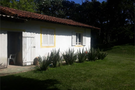 Chácara à venda com 3 quartos, sendo 2 suítes,  em Vila Darcy Penteado (mailasqui), São Roque, SP