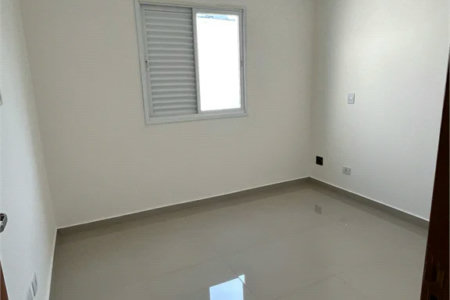 Casa à venda com 3 quartos, sendo 1 suíte, em Jardim Cidália, São Paulo, SP