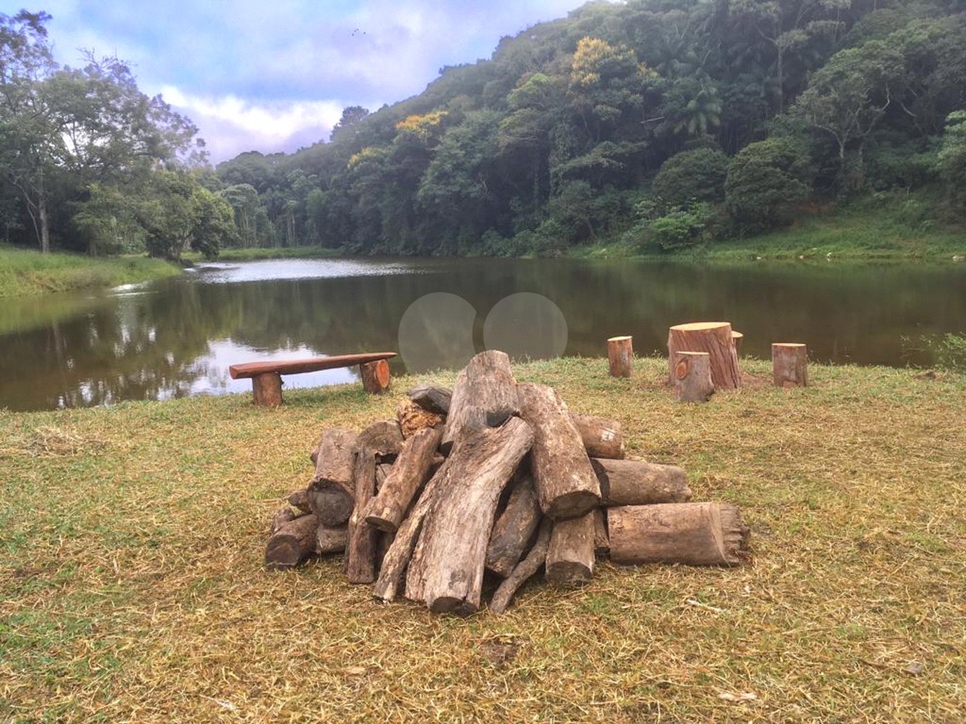 Sítio à venda com 3 suítes em Jardim Guaçu, São Roque, SP