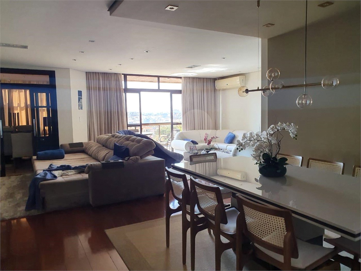 Apartamento à venda com 3 suítes no Centro, Sorocaba, SP