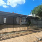 Casa à venda com 3 quartos, sendo 1 suíte, em Vila Santana, Araraquara, SP