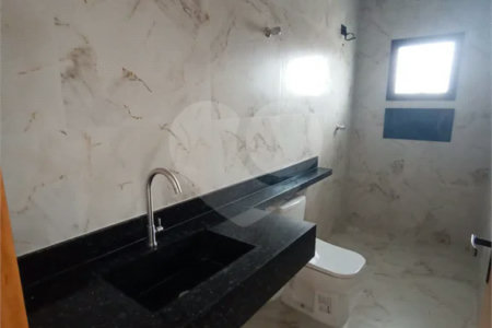 Casa com 155m² , 3 dormitórios , sendo 1 suíte , 4 vagas , à venda no Parque das Nações , em Santo André.