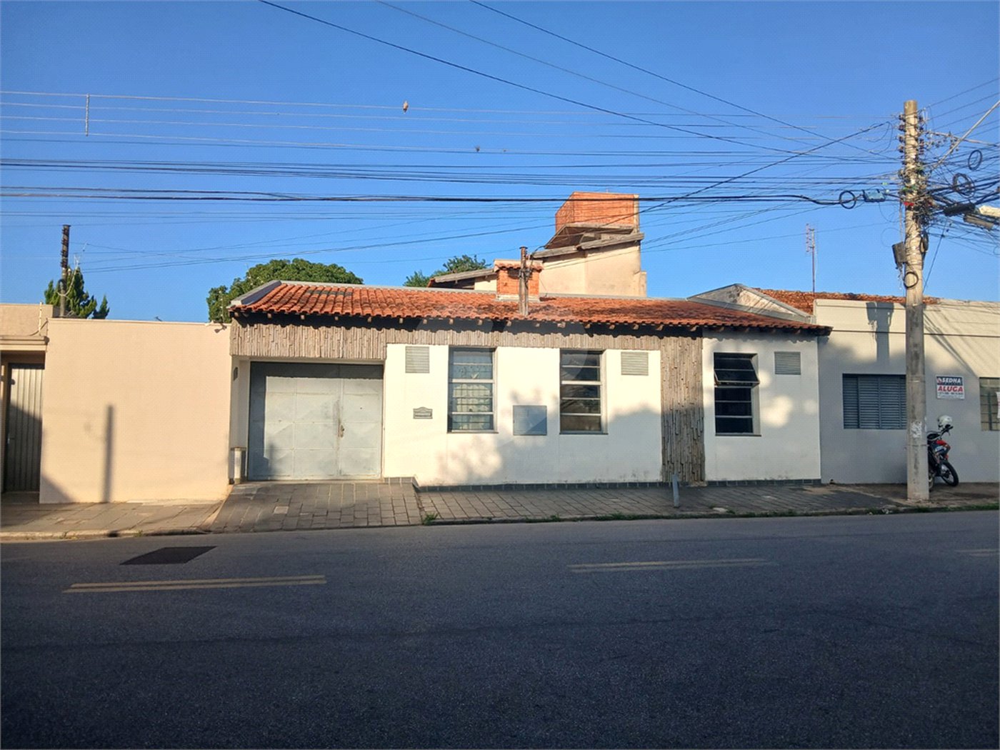 Casa à venda com 4 quartos, sendo 2 suítes,  em Parque da Lagoa, Itapetininga, SP