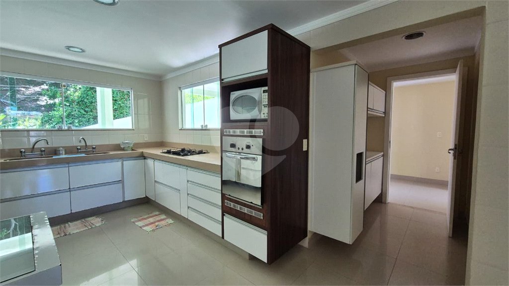 Casa à venda com 6 quartos, sendo 4 suítes, em Ferradura, Armação dos Búzios, RJ