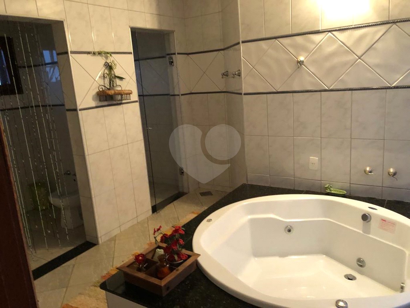 Casa à venda com 3 quartos, sendo 2 suítes, no condomínio Residencial Vivendas Piccolo Paese, Salto - SP
