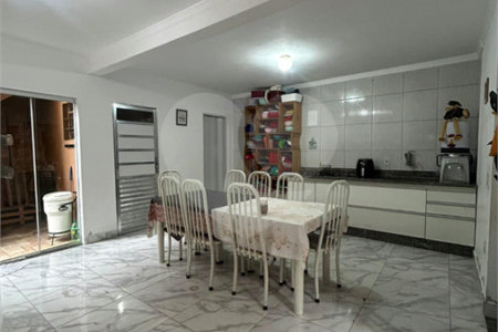 Sobrado à venda com 3 quartos, sendo 1 suíte,  em Jardim Regina, Indaiatuba, SP