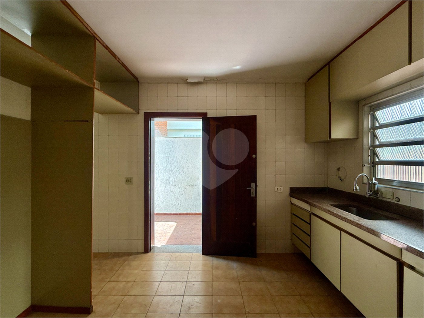 Sobrado à venda com 3 quartos, sendo 1 suíte, em Campo Belo, São Paulo, SP