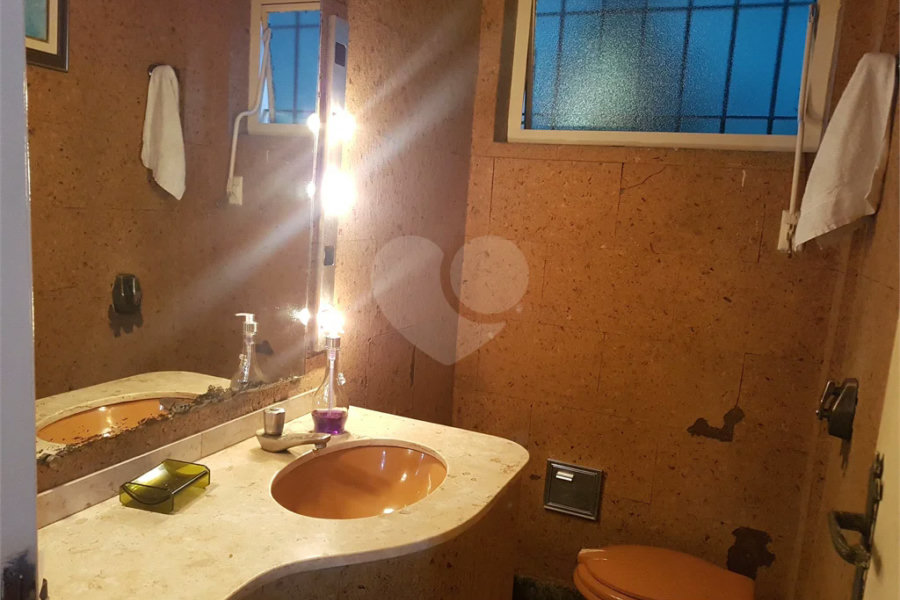 Sobrado à venda com 3 quartos, sendo 1 suíte, em Tremembé, São Paulo, SP