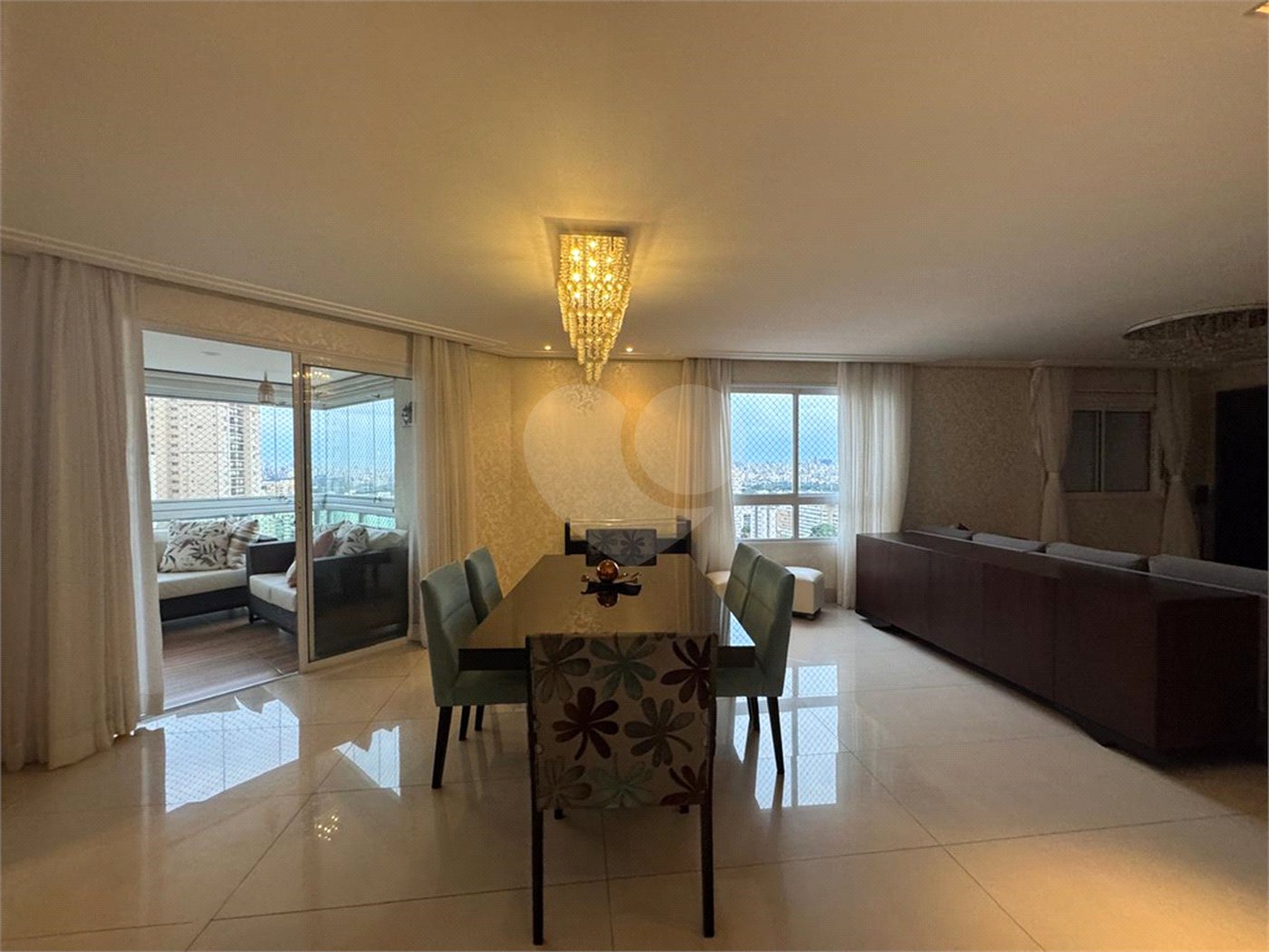 Apartamento à venda com 3 suítes em Santa Teresinha, São Paulo, SP