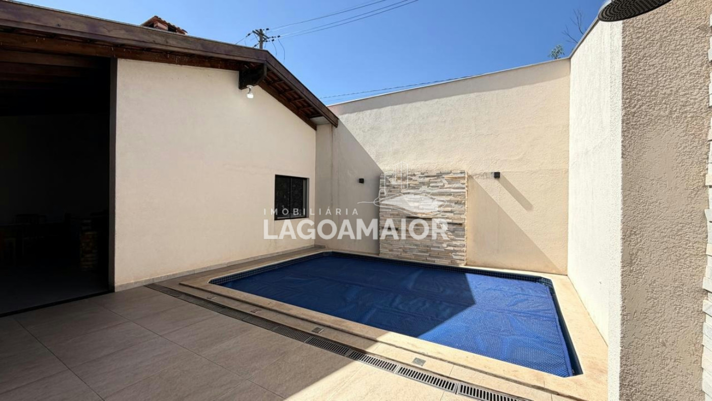 Casa à venda com 3 suítes em Jardim dos Ipes, Três Lagoas, MS