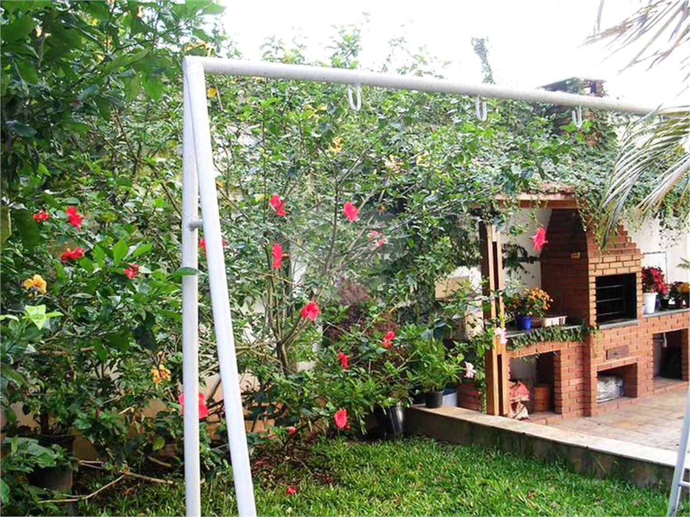 Casa de Vila à venda ou para alugar com 4 suítes em Guarapiranga, São Paulo, SP