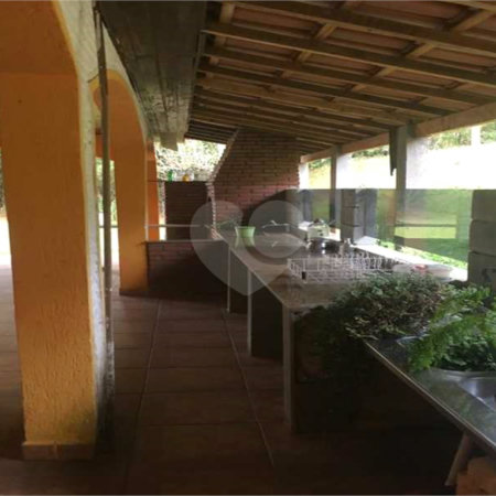 Sítio à venda com 5 quartos, sendo 4 suítes,  em Cocuera, Mogi das Cruzes, SP