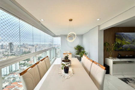 Apartamento à venda com 3 suítes em Vila Regente Feijó, São Paulo, SP