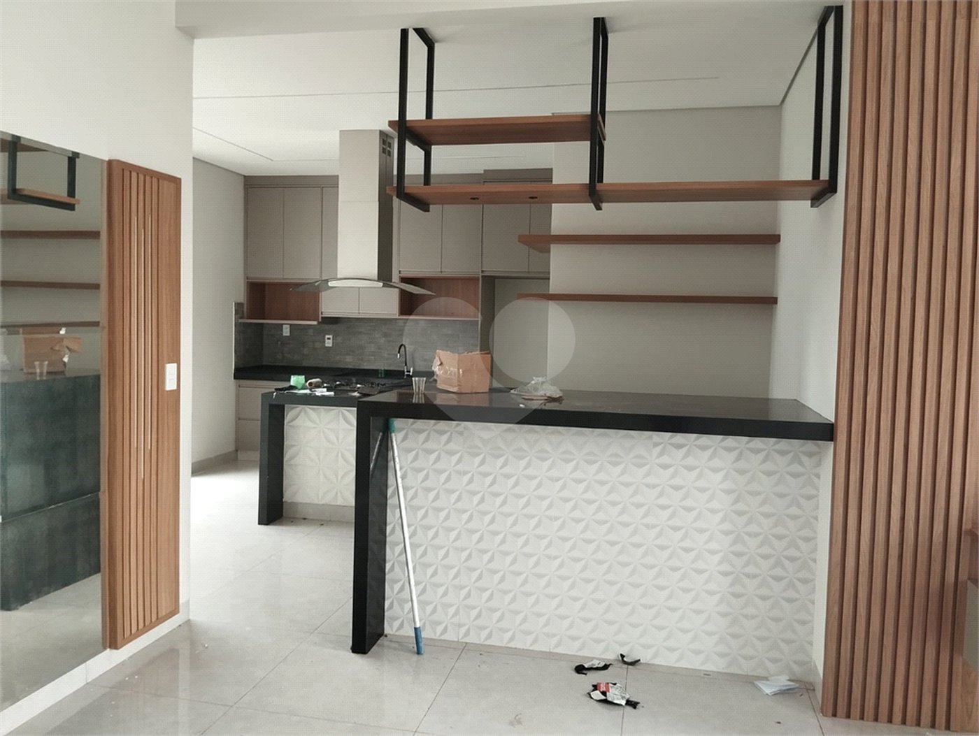 Casa para alugar com 3 quartos, sendo 1 suíte, no condomínio Residencial Reserva do Campo, Araraquara - SP
