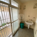 Casa Térrea com 3 suítes, sendo 1 suíte master.