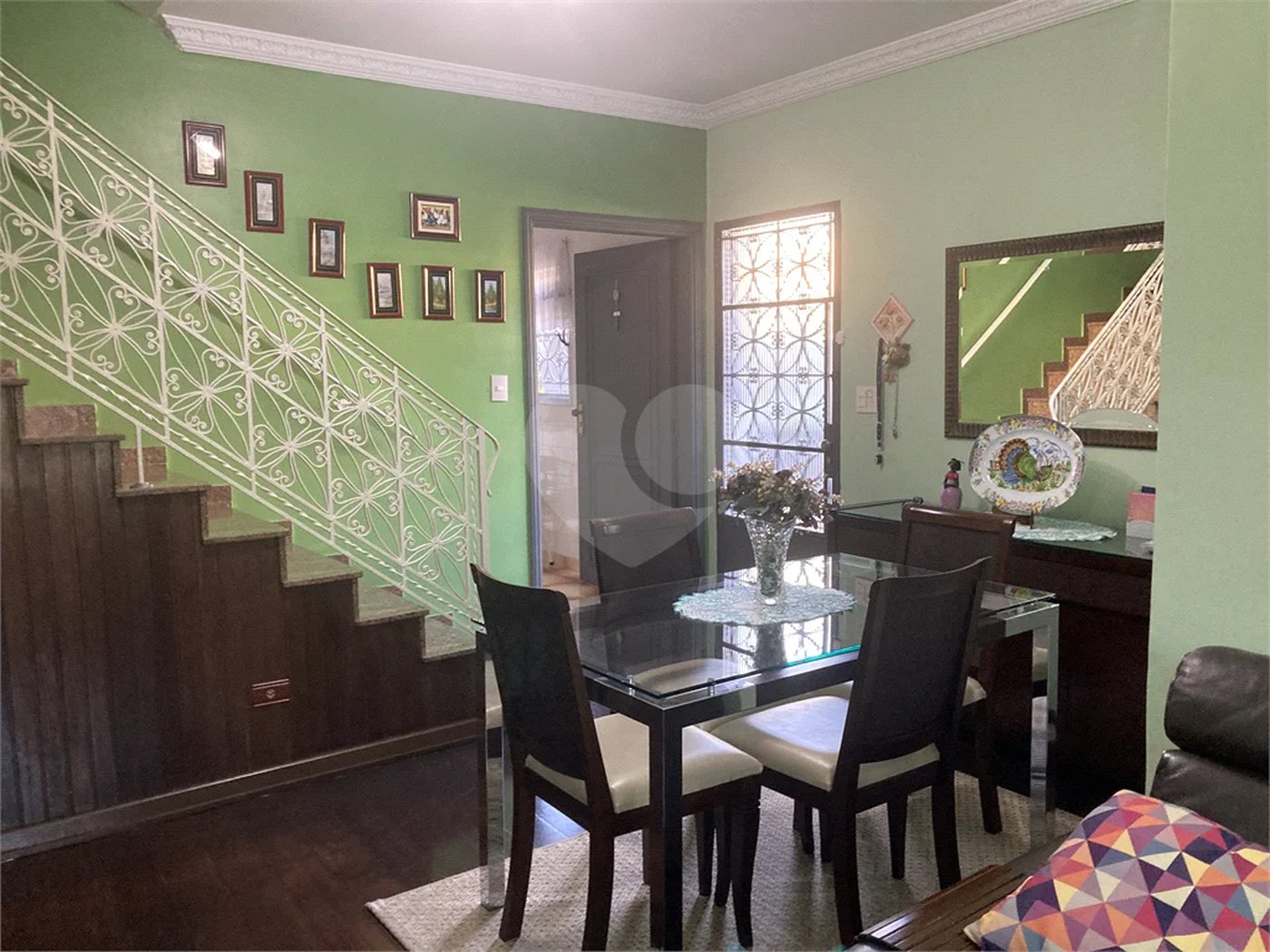 Casa com 4 dormitórios na Saúde.