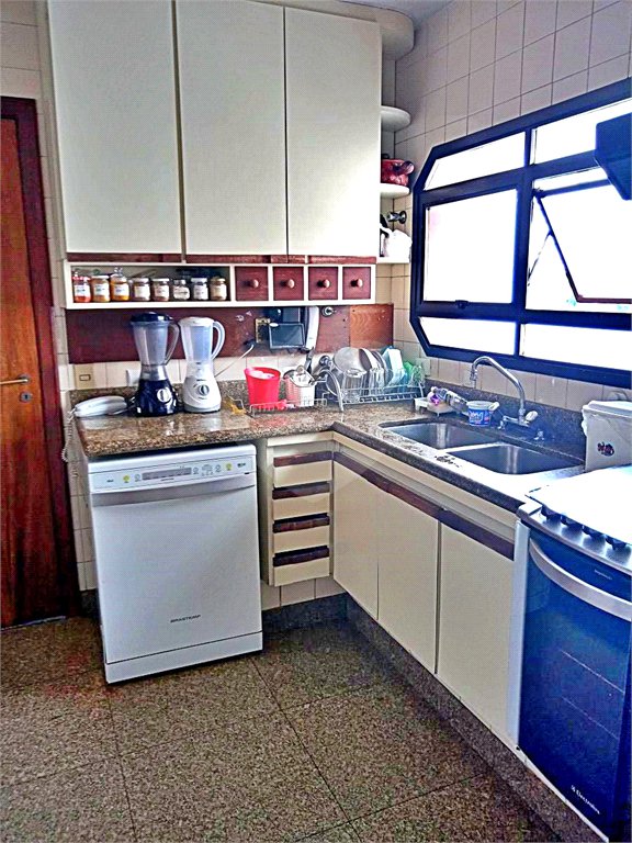 Apartamento à venda com 4 quartos, sendo 3 suítes, em Indianópolis, São Paulo, SP