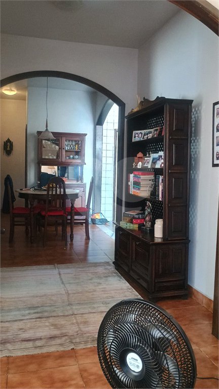 Casa à venda com 4 quartos em Santíssimo, Rio de Janeiro, RJ