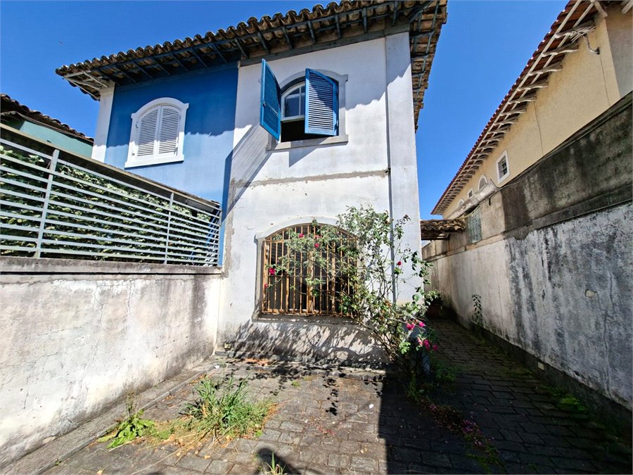 Sobrado à venda com 3 quartos, sendo 1 suíte,  em Jardim Esmeralda, São Paulo, SP