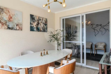 Apartamento à venda com 2 quartos, sendo 1 suíte, em Alto da Boa Vista, São Paulo, SP