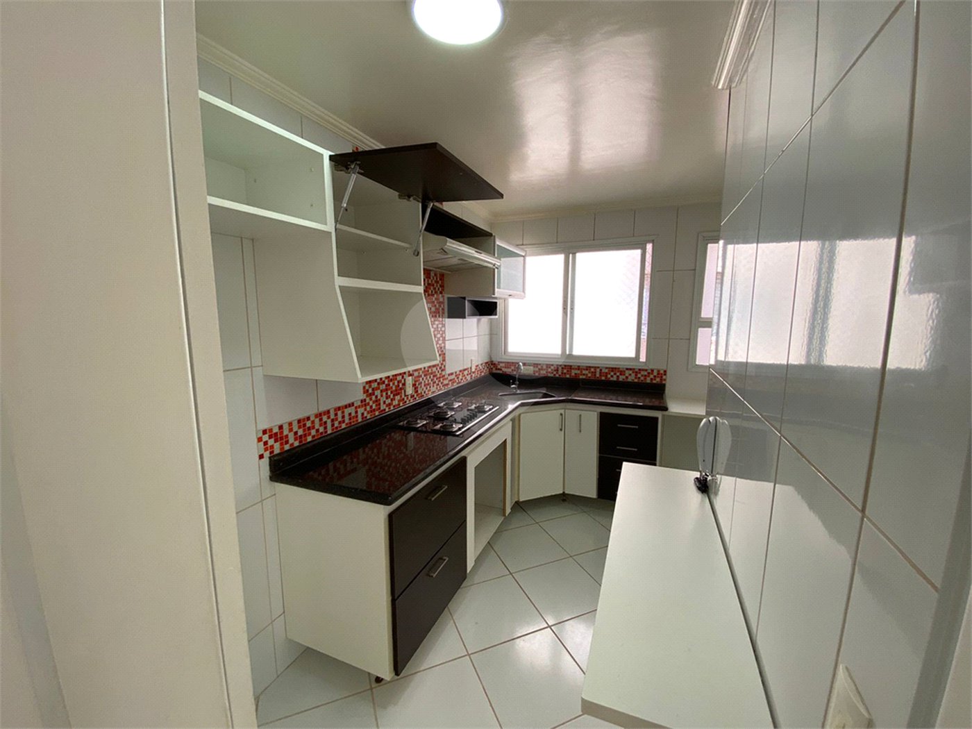 Apartamento à venda com 3 quartos, sendo 1 suíte, em Pinheirinho, Vinhedo, SP