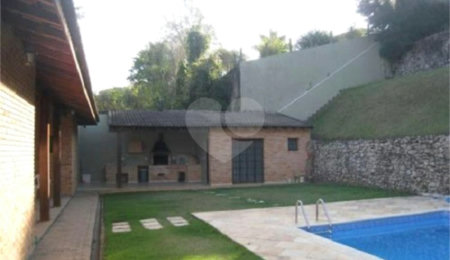 Casa à venda com 4 suítes em Alpes dos Araçás (jordanésia), Cajamar, SP