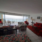 Apartamento Residencial à venda, Pitangueiras, Guarujá - AP0163.