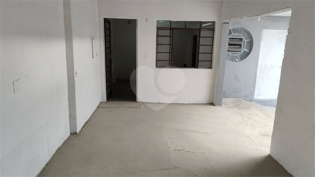 Casa à venda com 5 quartos, sendo 2 suítes,  em Jardim Santa Carolina, Mogi das Cruzes, SP