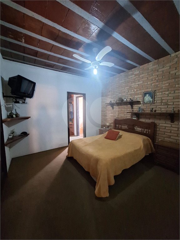 Casa à venda com 3 quartos, sendo 1 suíte, no Centro, Vinhedo, SP