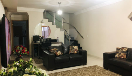 Sobrado à venda com 3 quartos, sendo 1 suíte,  em Santana, São Paulo, SP