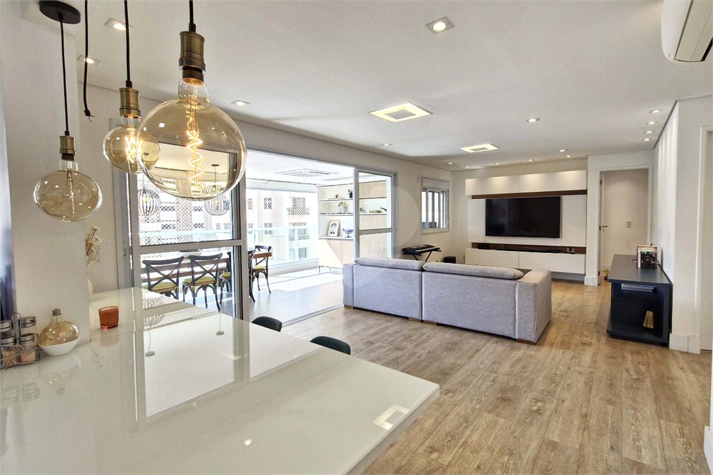 Apartamento à venda com 3 suítes em Brooklin, São Paulo, SP