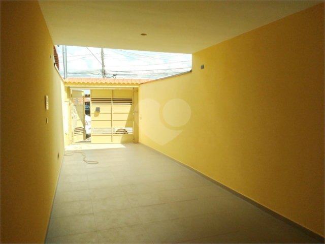 Sobrado à venda com 3 suítes em Vila Nivi, São Paulo, SP