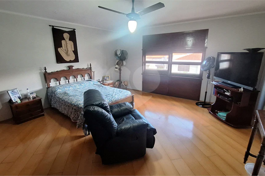 Casa à venda com 4 quartos, sendo 1 suíte,  em Vila Guilherme, São Paulo, SP