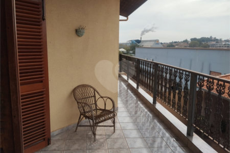 Sobrado à venda com 3 quartos, sendo 1 suíte, em Jardim Nova América, Araraquara, SP