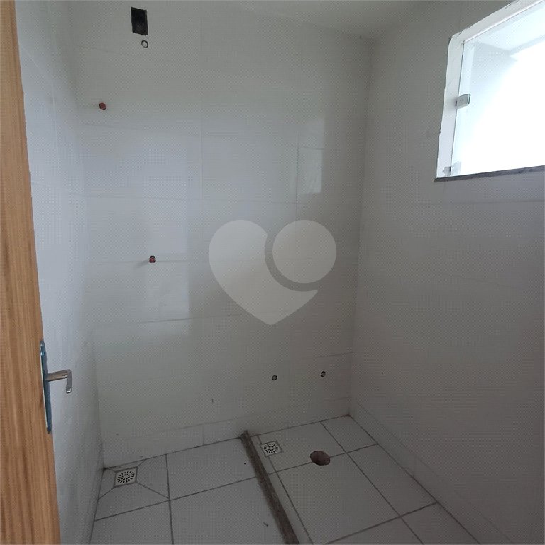 Casa à venda com 2 quartos, sendo 1 suíte, no condomínio Residencial Marlene Correia, Rio de Janeiro - RJ
