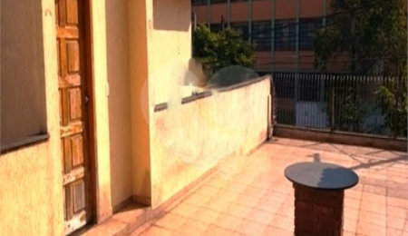 Sobrado à venda com 6 quartos em Vila Maria, São Paulo, SP