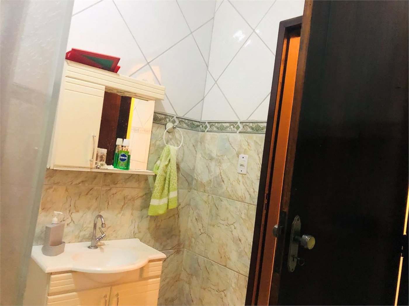Casa à venda com 4 quartos, sendo 1 suíte,  em Jardim Marica, Mogi das Cruzes, SP