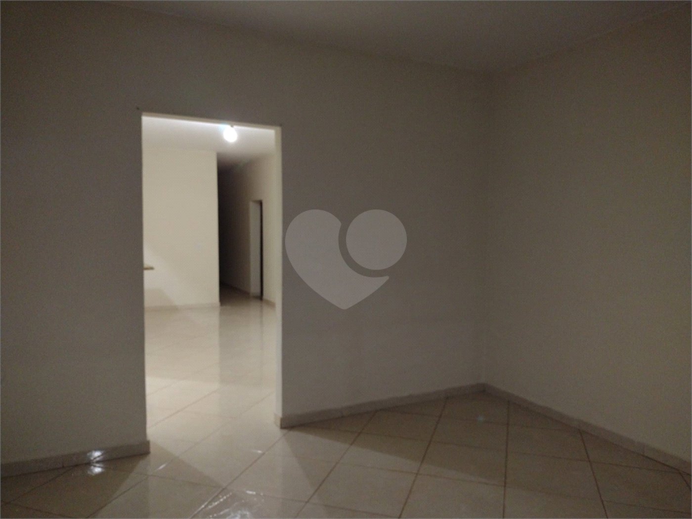 Casa à venda com 2 quartos, sendo 1 suíte, em Santa Eudóxia, São Carlos, SP