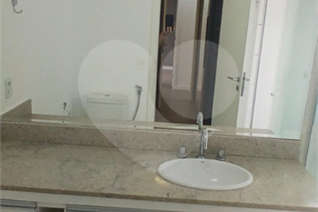 Apartamento para alugar com 4 quartos, sendo 1 suíte, no Centro, São Bernardo do Campo, SP