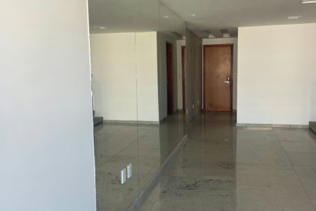 Cobertura à venda com 4 suítes em Ponta Verde, Maceió, AL